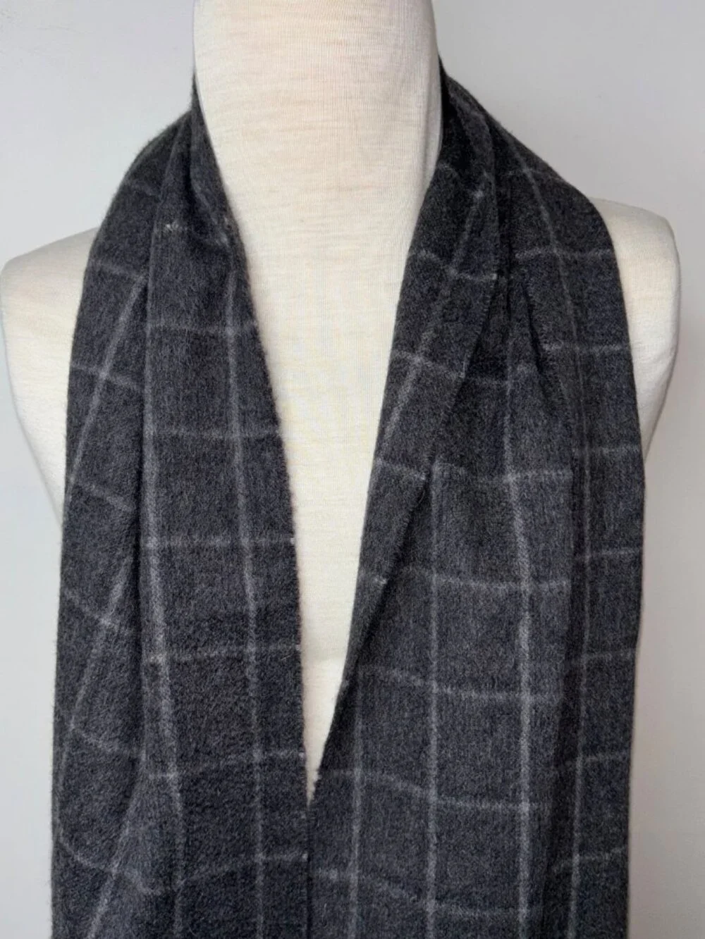 Black Brown 1826 Men's 100% Cashmere Plaid Scarf Gray 62